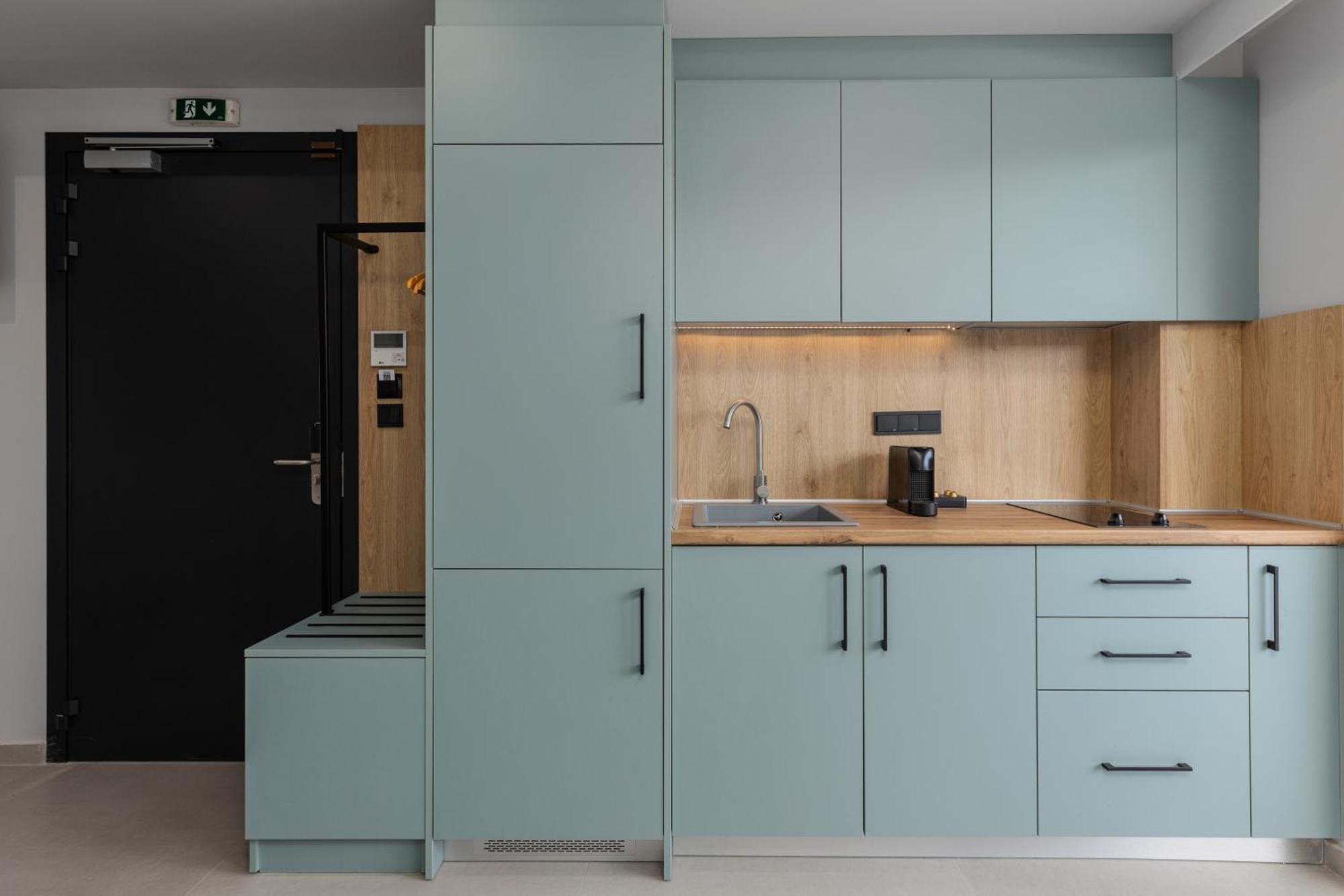 The 8 Suites Polychrono Luaran gambar
