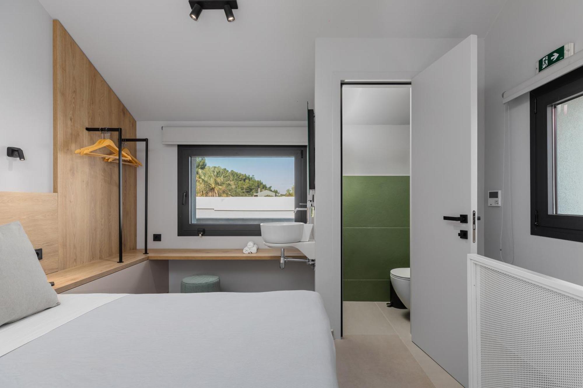 The 8 Suites Polychrono Luaran gambar