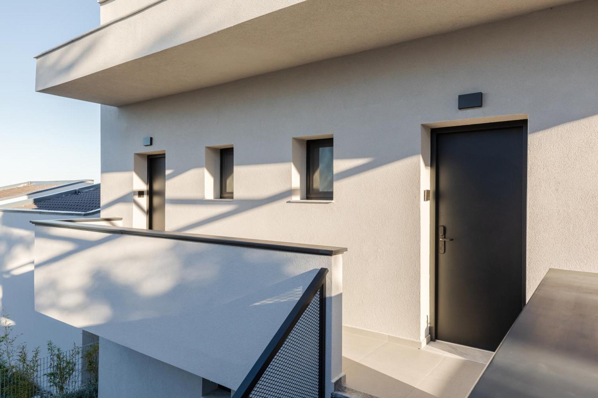 The 8 Suites Polychrono Luaran gambar