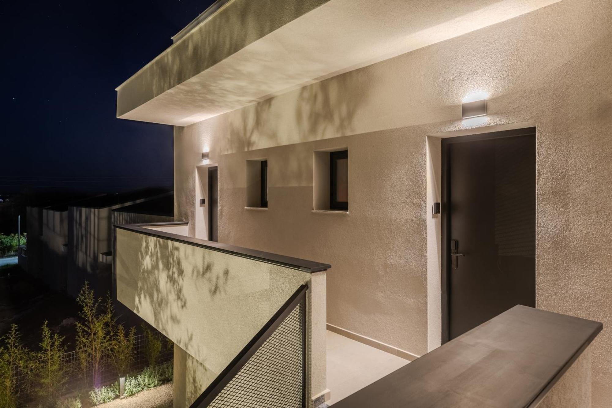 The 8 Suites Polychrono Luaran gambar