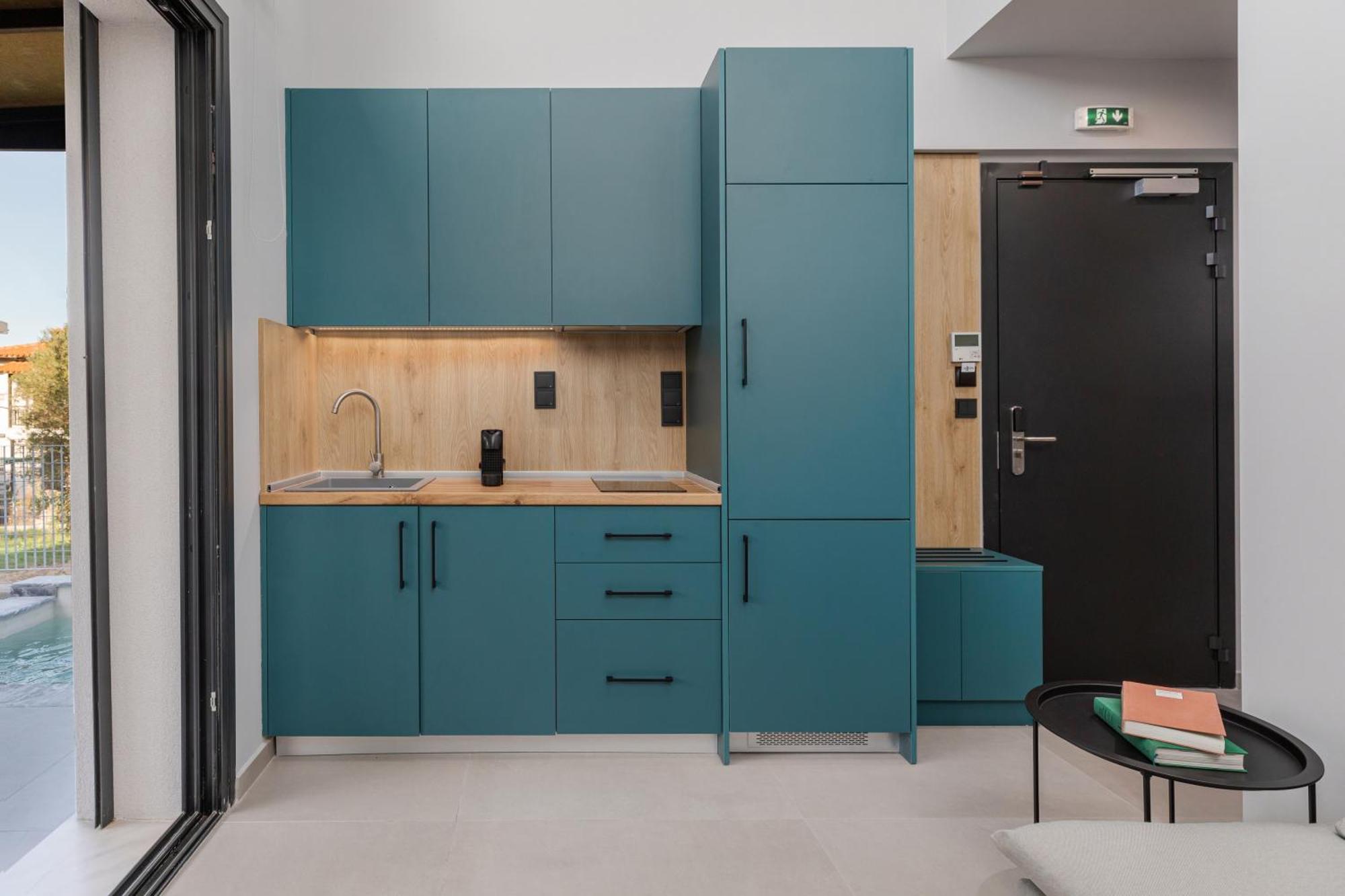The 8 Suites Polychrono Luaran gambar