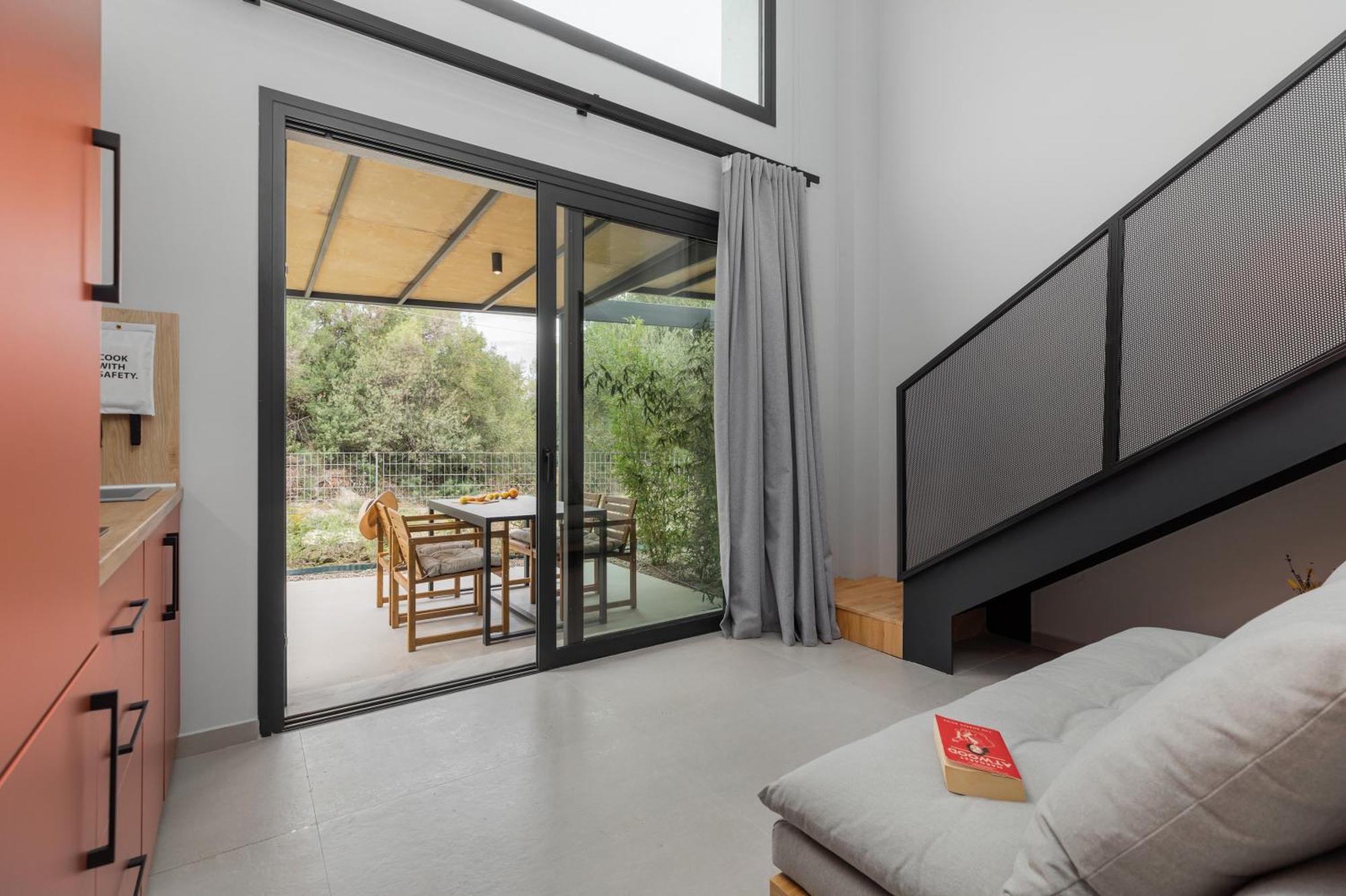 The 8 Suites Polychrono Luaran gambar