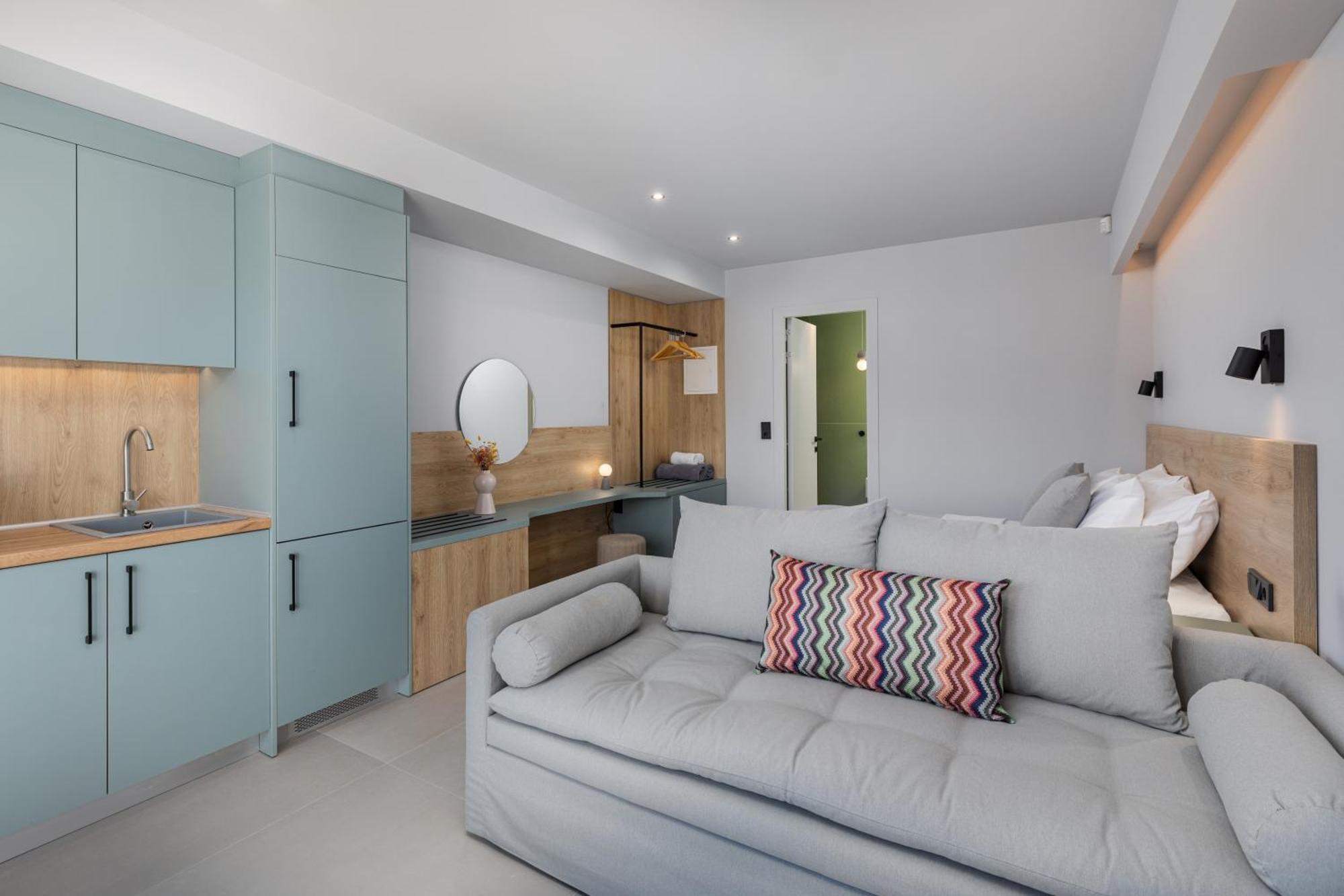 The 8 Suites Polychrono Luaran gambar