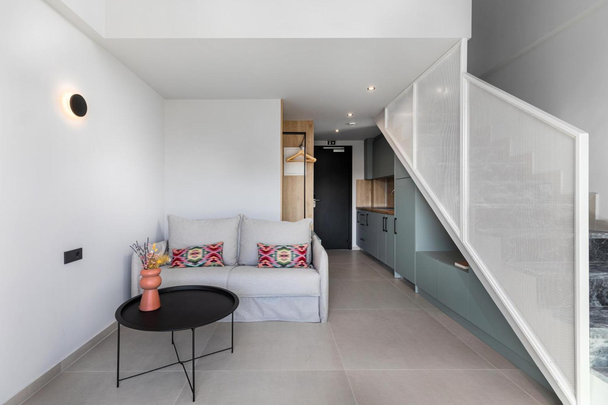 The 8 Suites Polychrono Luaran gambar