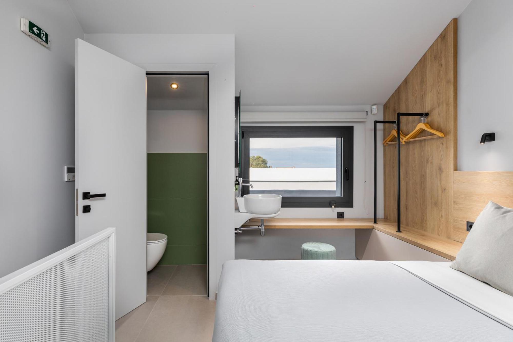 The 8 Suites Polychrono Luaran gambar