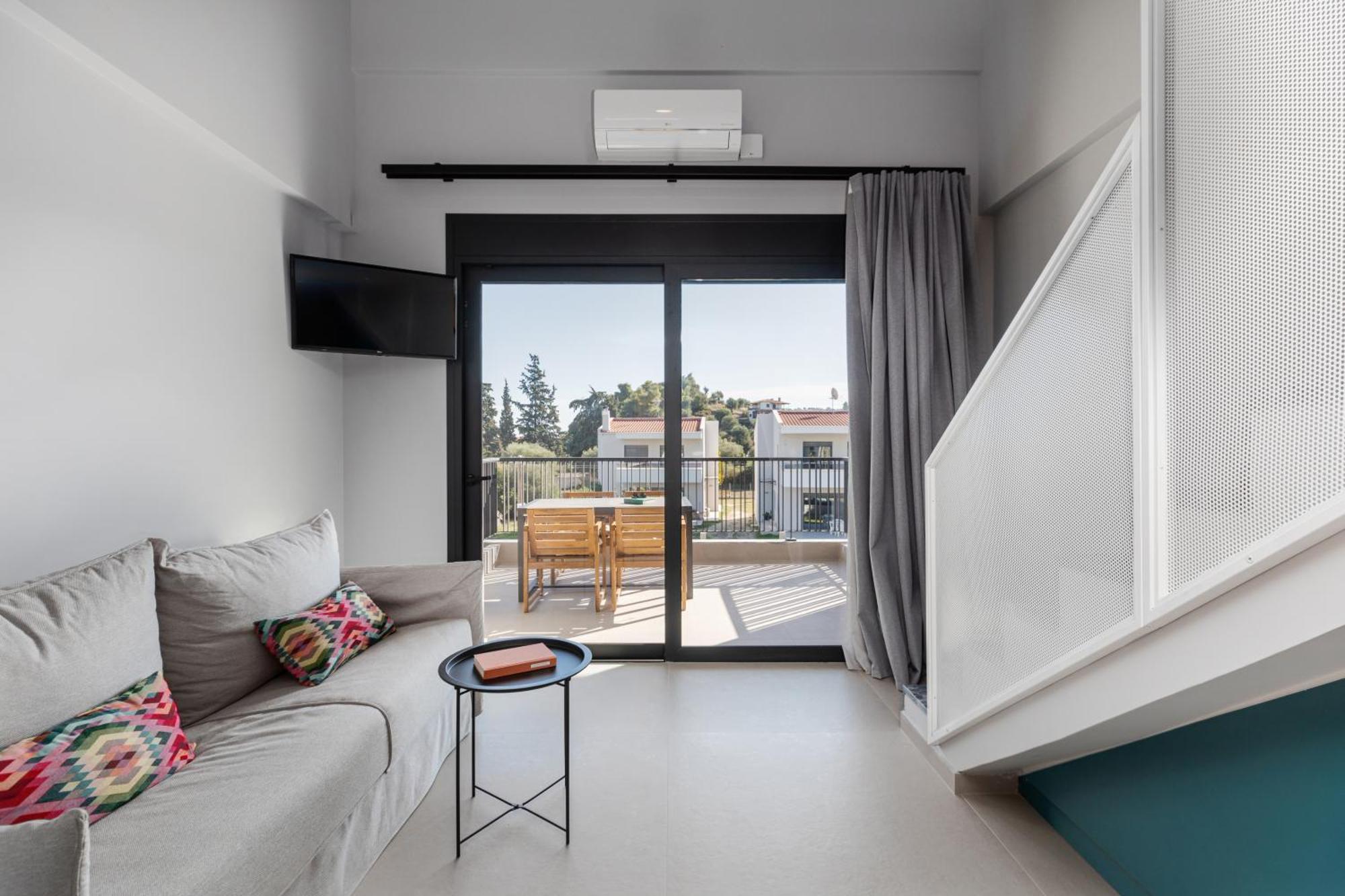 The 8 Suites Polychrono Luaran gambar