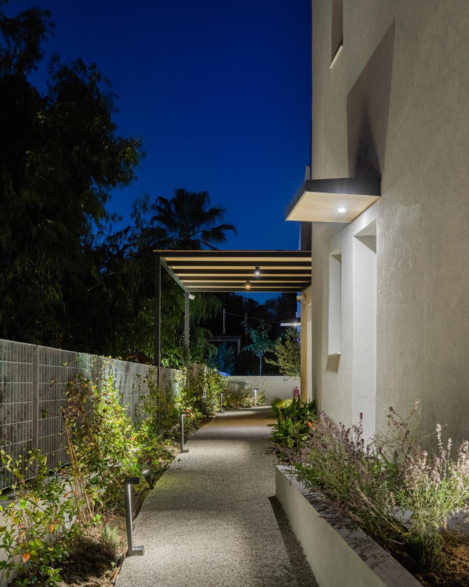 The 8 Suites Polychrono Luaran gambar